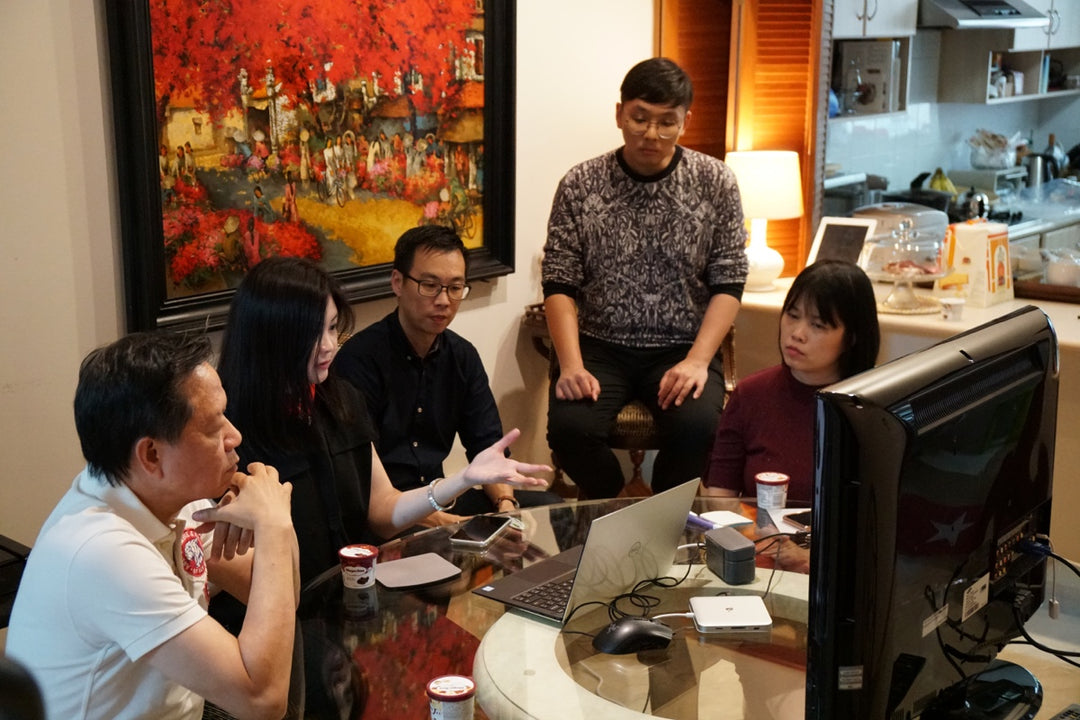 Right: Jeanette Lau (CCS- eCommerce) and Lim Wen Bin (CCS- Design & Creative)